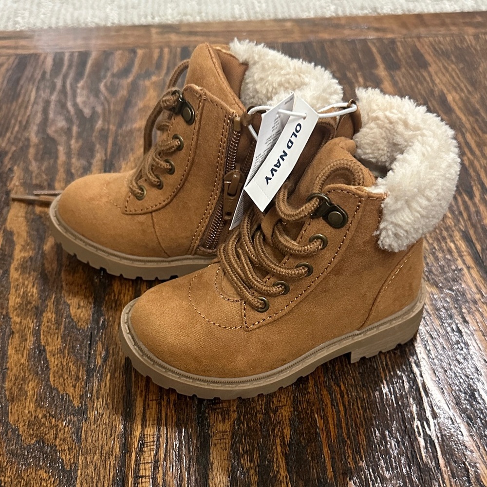 NWT - Old Navy Brown Kids Boots with Faux Fur